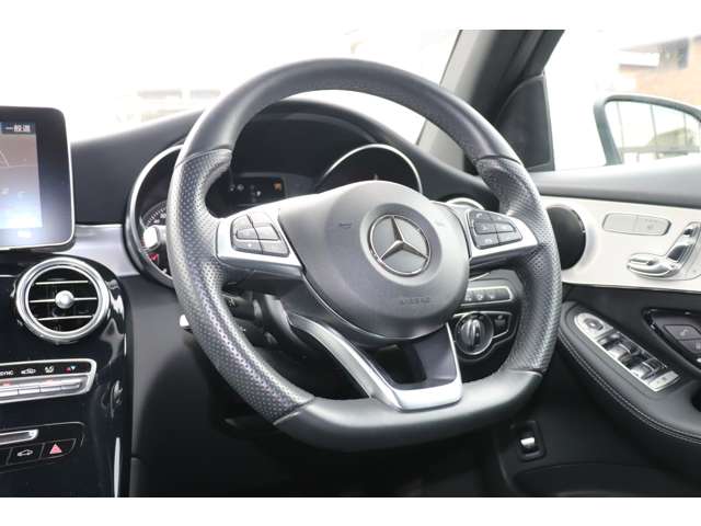 Mercedes-Benz GLC 7