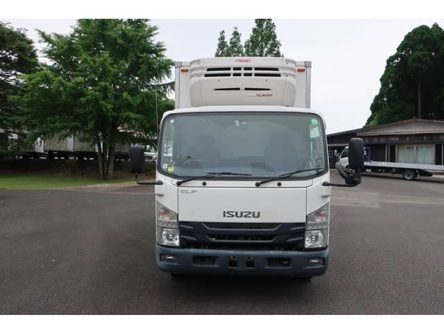 Isuzu Elf 2