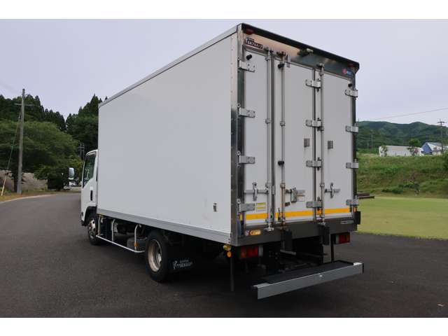 Isuzu Elf 5