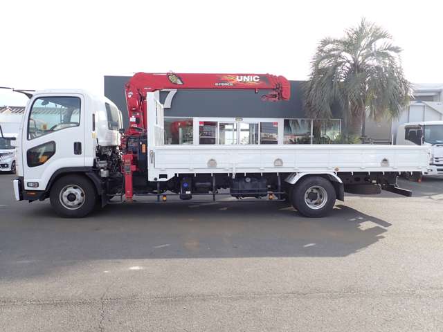 Isuzu Forward 9
