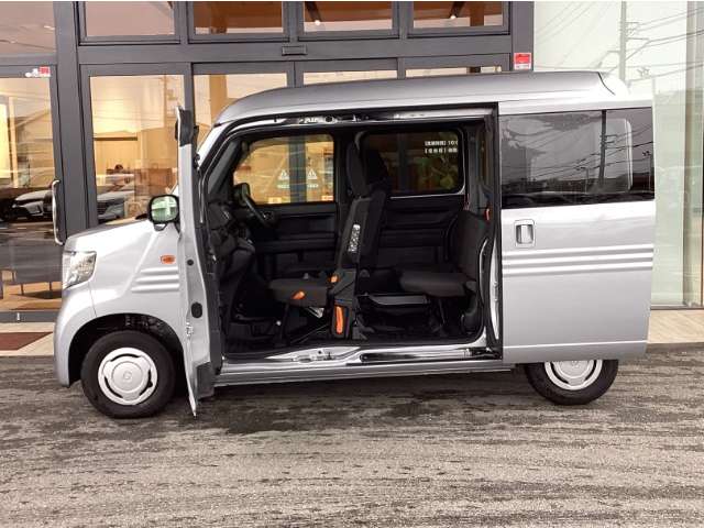 Honda N-VAN 9