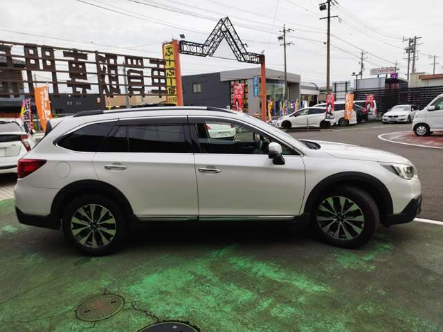 Subaru Legacy Outback 5