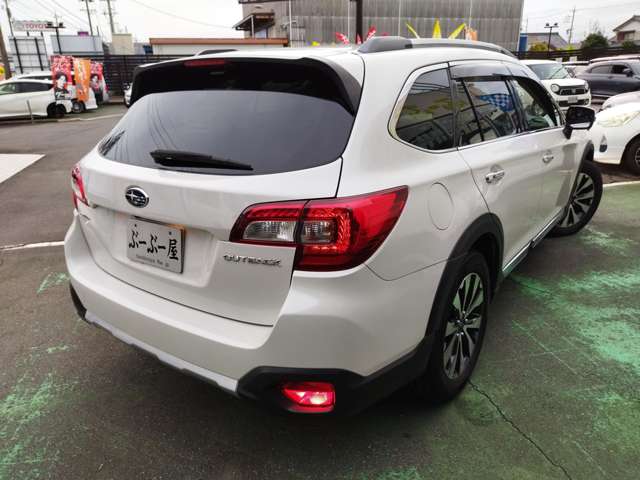 Subaru Legacy Outback 6
