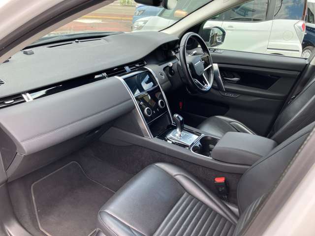 Land Rover Discovery Sport 6