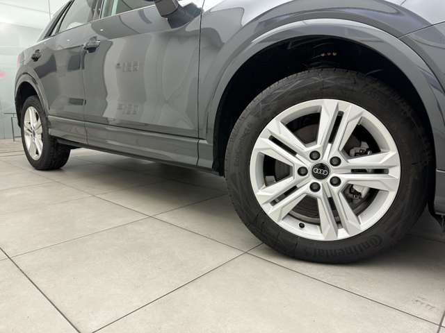 Audi Q2 10