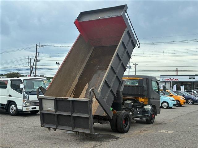 Mitsubishi Fuso Canter 4