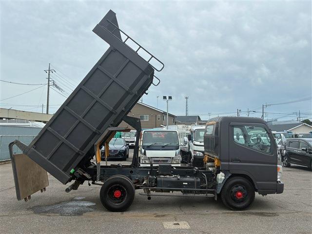 Mitsubishi Fuso Canter 9