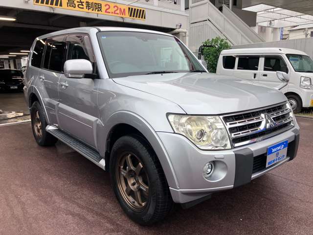 Mitsubishi Pajero 6