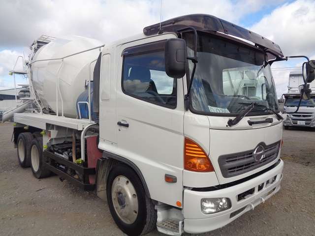 Hino Ranger 2
