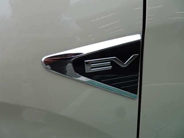 Mitsubishi eK X EV 8