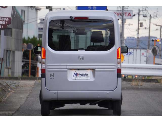 Honda N-VAN 8