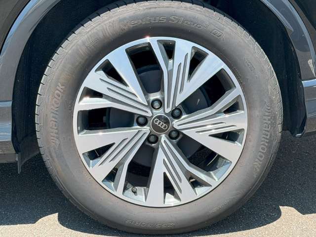 Audi Q4 Sportback e-tron 11