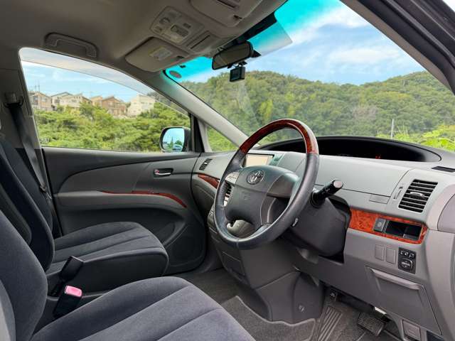 Toyota Estima 7