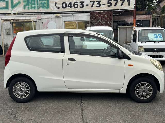 Daihatsu Mira 4