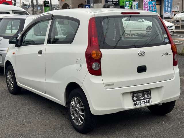 Daihatsu Mira 6