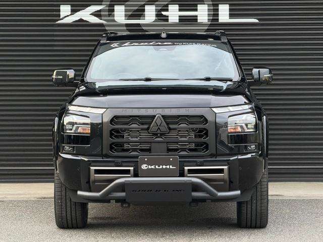Mitsubishi Triton 11