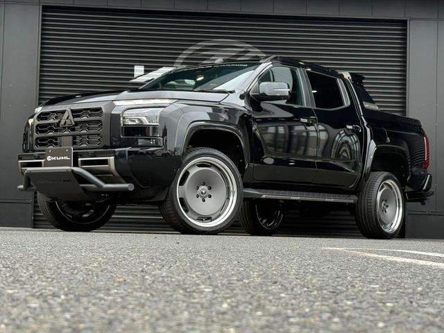 Mitsubishi Triton 12