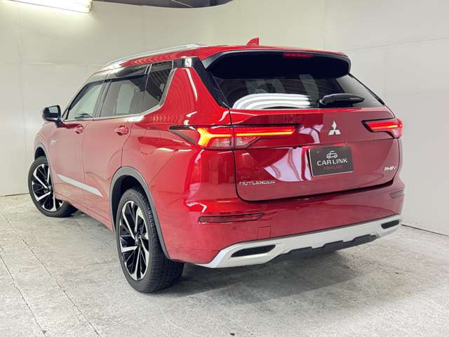 Mitsubishi Outlander 4