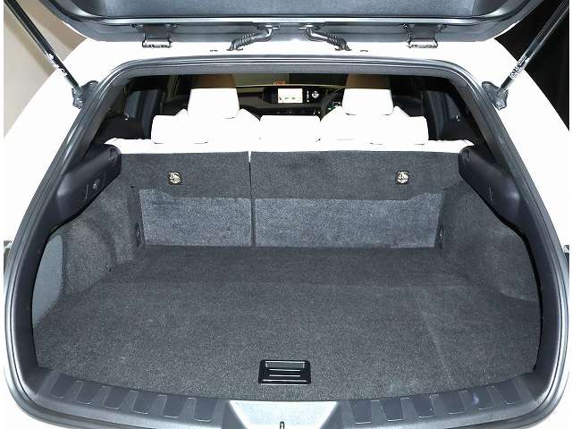 Lexus UX 8