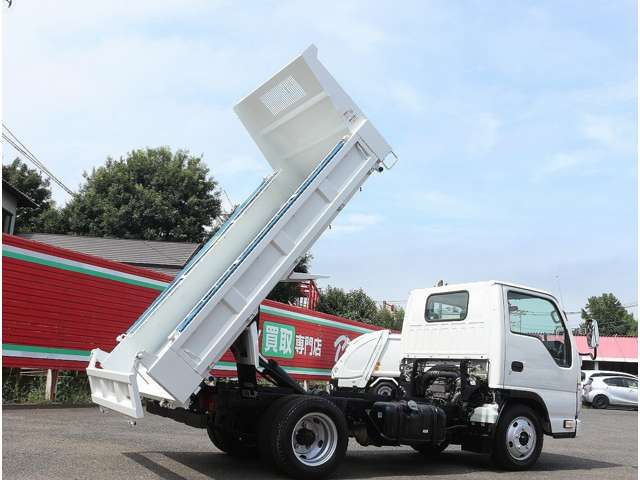 Isuzu Elf 3
