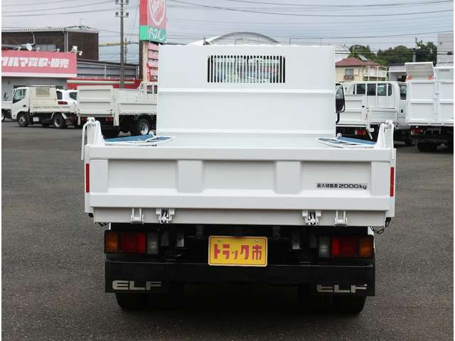 Isuzu Elf 10
