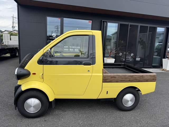 Daihatsu Midget II 9
