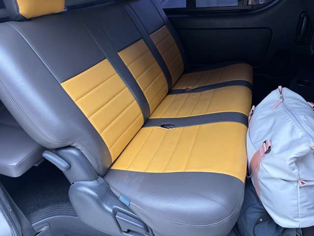 Toyota Regius Ace 6
