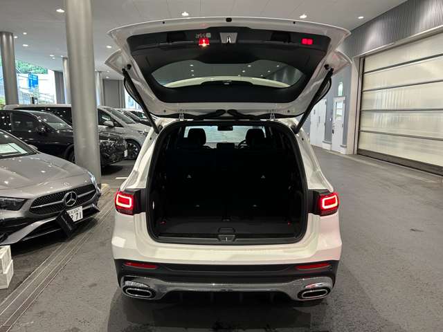 Mercedes-Benz GLB 8