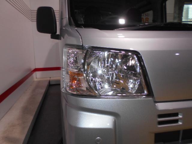 Daihatsu Hijet Cargo 11