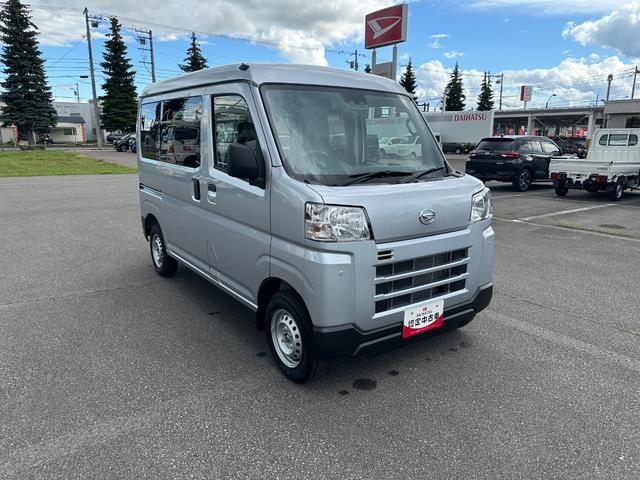 Daihatsu Hijet Cargo 3