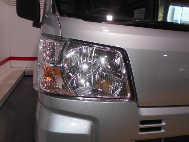 Daihatsu Hijet Cargo 11