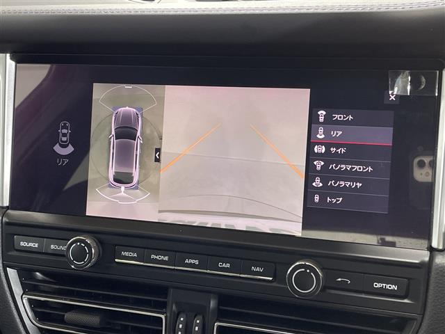 Porsche Macan 5