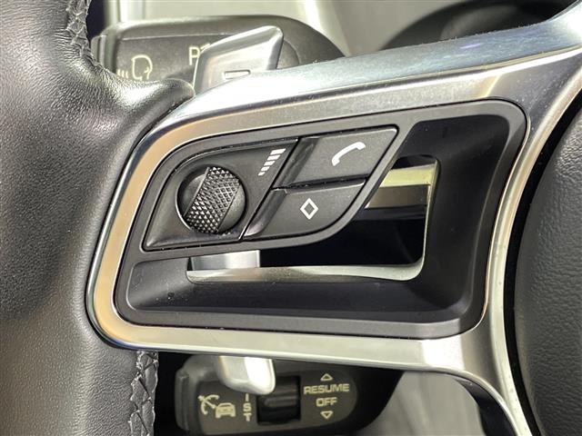 Porsche Macan 6