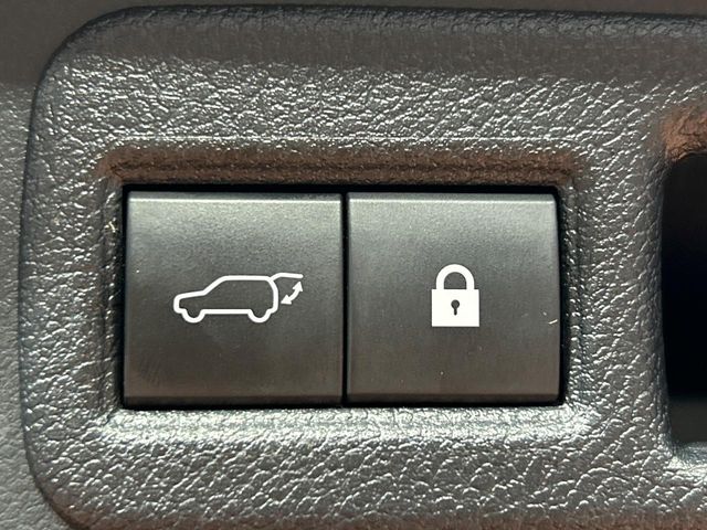 Lexus NX 5