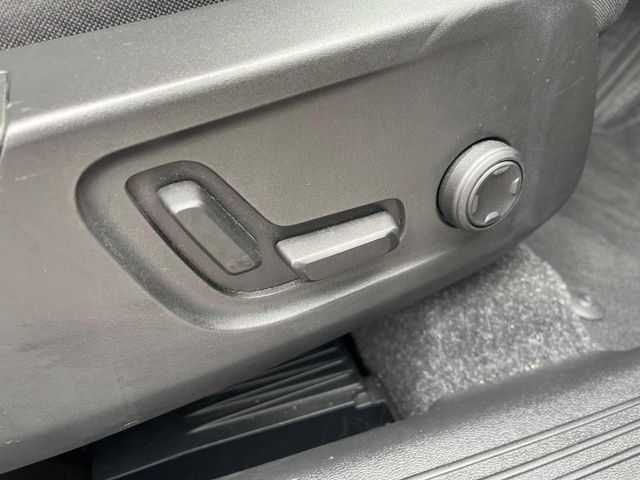 Volvo XC40 8