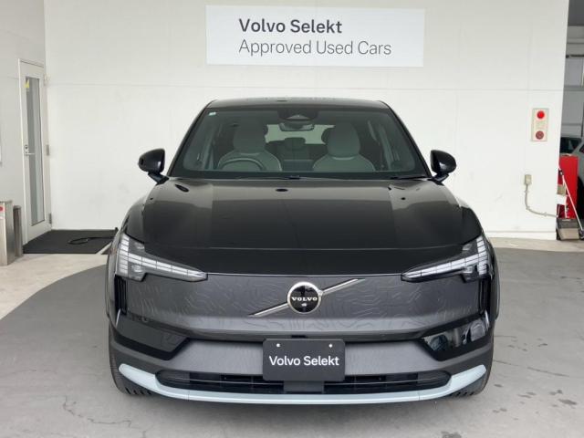 Volvo EX30Cross Country 2