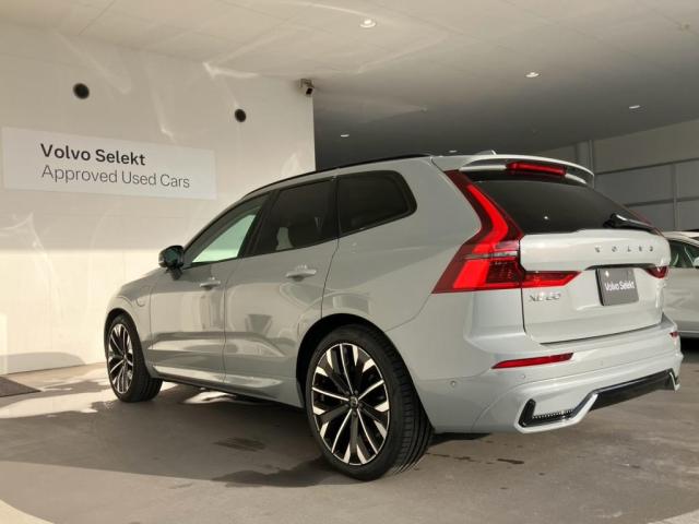 Volvo XC60 4