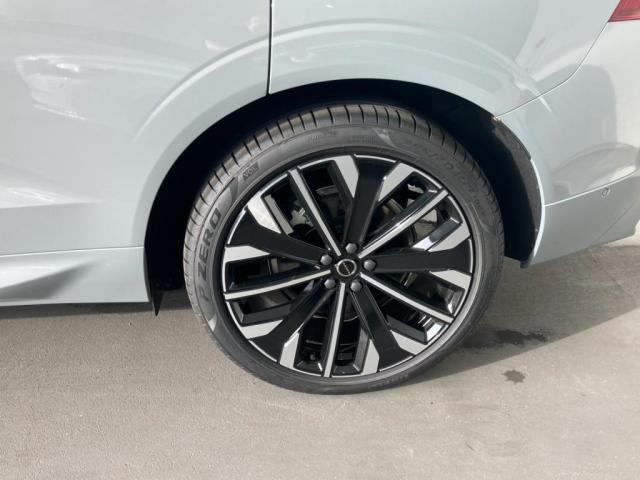 Volvo XC60 8