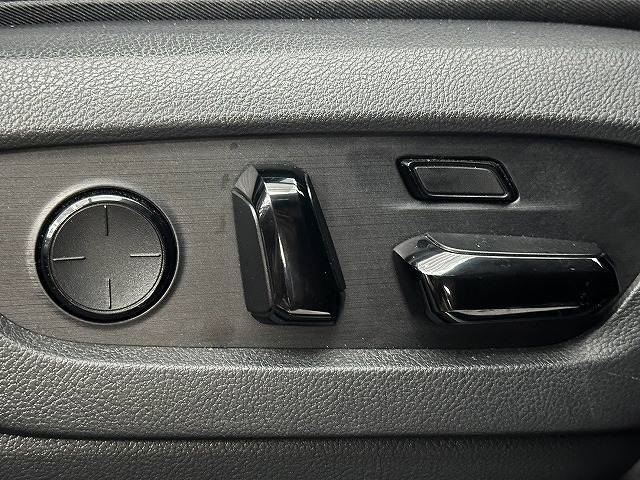 Lexus RX 9