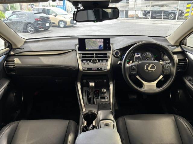 Lexus NX 2