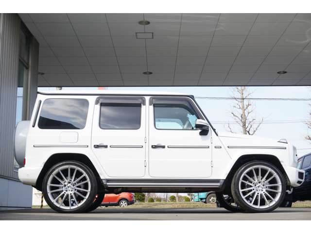 Mercedes-Benz G-Class 12
