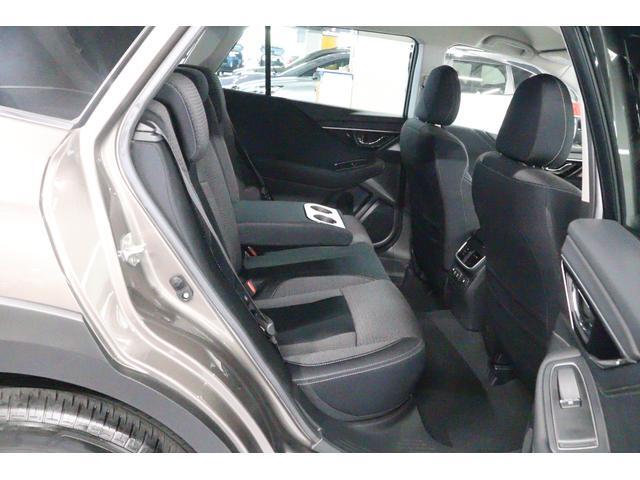 Subaru Legacy Outback 9