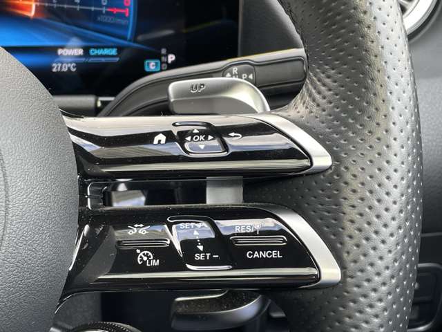 Mercedes-Benz GLA-Class 11