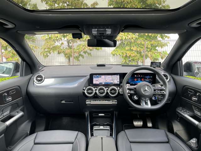 Mercedes-Benz GLA-Class 6