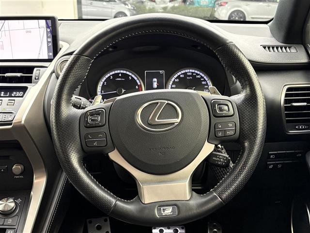 Lexus NX 8