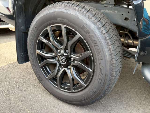 Toyota Hilux 12