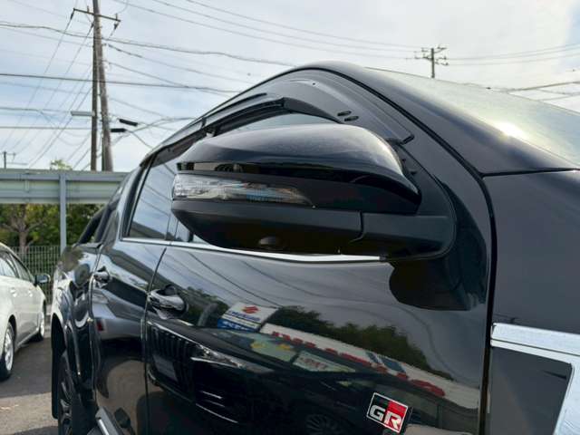 Toyota Hilux 5
