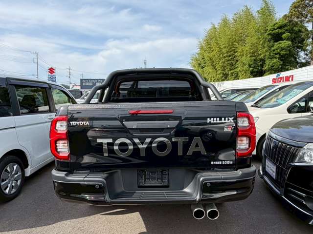 Toyota Hilux 7