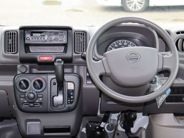 Nissan NV100 Clipper 8