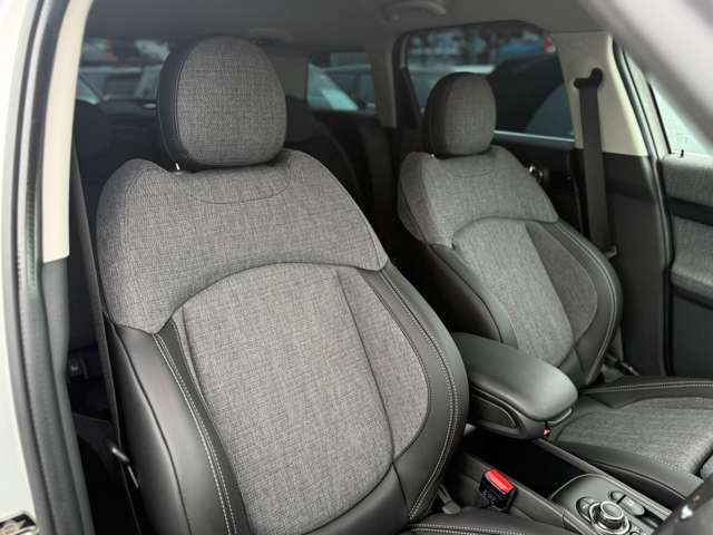 MINI Crossover 11
